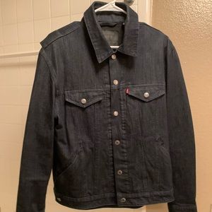 Levi’s commuter jacket (Size M)